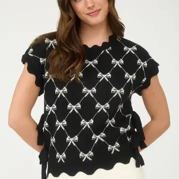 Bow Pattern Short Sleeve Sweater